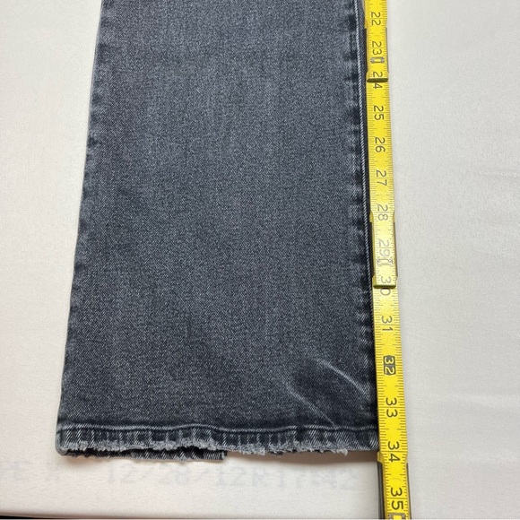 Good American Classic Slim Bootcut Jeans Split Hem 90s - Picture 7 of 13